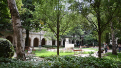 Destination le jardin du mus&eacute;e des Beaux-Arts de Lyon pour le Polar des vacances 2025