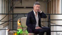 Jean-Luc Lemoine, un sniper efficace au Th&eacute;&acirc;tre &agrave; l'Ouest