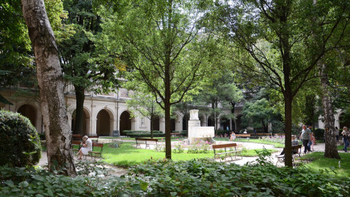 Destination le jardin du musée des Beaux-Arts de Lyon pour le Polar des vacances 2025