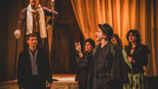 Cyrano de Bergerac, un po&egrave;te nez au Radiant