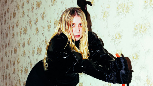 Austra en concert &agrave; l'Epicerie Moderne : quand la pop &eacute;lectronique devient magn&eacute;tique