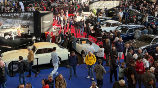 Lyon : la 2 CV star de l&rsquo;affiche d&rsquo;&Eacute;poqu&rsquo;Auto 2026, qui d&eacute;voile ses premiers plateaux