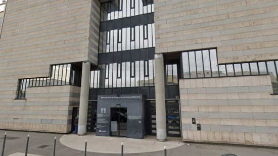 Les médiathèques de Villeurbanne lancent le prêt de tourne-disques et de lecteurs DVD Les médiathèques de Villeurbanne lancent le prêt de tourne-disques et de lecteurs DVD