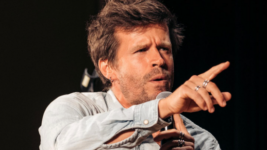 Ugo Strebel (Dikkenek Comedy Bar) : "C’est facile d’ouvrir un plateau mais c’est plus dur de fidéliser" Ugo Strebel (Dikkenek Comedy Bar) : "C’est facile d’ouvrir un plateau mais c’est plus dur de fidéliser"