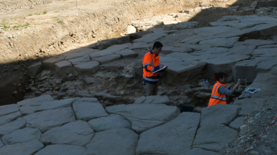 Fouilles archéologiques au cimetière de Loyasse : Lugdunum s'agrandit ! Fouilles archéologiques au cimetière de Loyasse : Lugdunum s'agrandit !