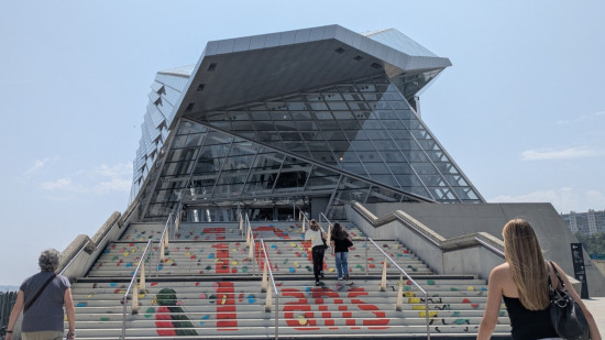 Près de 700 000 visiteurs en 2025 : le musée des Confluences confirme son attractivité Près de 700 000 visiteurs en 2025 : le musée des Confluences confirme son attractivité