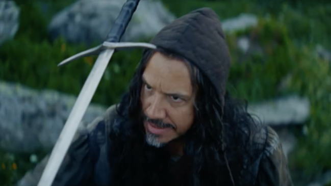Alexandre Astier réagit au report de la deuxième partie de Kaamelott à mars 2027 Alexandre Astier réagit au report de la deuxième partie de Kaamelott à mars 2027